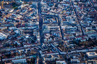 Vue aérienne de Stephanienstr à le quartier Innenstadt-West in Karlsruhe dans le département Bade-Wurtemberg, Allemagne