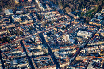Vue aérienne de Stephanienstraße jusqu'à l'Orangerie à le quartier Innenstadt-West in Karlsruhe dans le département Bade-Wurtemberg, Allemagne