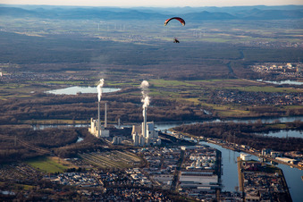 Vue aérienne de Centrale électrique du Rhin EnBW à le quartier Daxlanden in Karlsruhe dans le département Bade-Wurtemberg, Allemagne