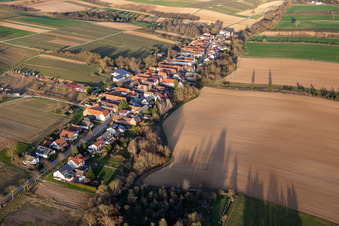 Photographie aérienne de Rue principale à Vollmersweiler dans le département Rhénanie-Palatinat, Allemagne