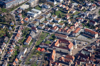 Vue oblique de Château Bad Bergzabern à Bad Bergzabern dans le département Rhénanie-Palatinat, Allemagne