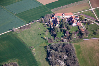 Vue aérienne de Atelier pour Hidden Talents à but non lucratif GmbH à Schweighofen dans le département Rhénanie-Palatinat, Allemagne