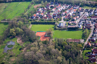 Vue aérienne de SF Germania Winden 1919 e. V à Winden dans le département Rhénanie-Palatinat, Allemagne