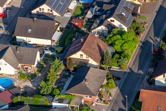 Anneau Sud depuis l'ouest à Kuhardt dans le département Rhénanie-Palatinat, Allemagne d'un drone