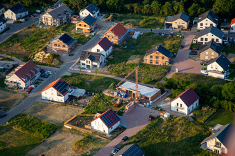 Vue aérienne de Nouvelle zone de développement Tulpenweg à Kandel dans le département Rhénanie-Palatinat, Allemagne