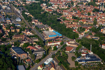 Vue aérienne de MÄC-GEIZ, école Oskar Kämmer, Kaufland Quedlinburg à Quedlinburg dans le département Saxe-Anhalt, Allemagne