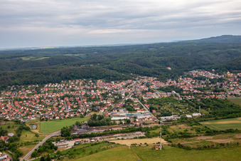 Vue aérienne de Gare Gernrode à le quartier Gernrode in Quedlinburg dans le département Saxe-Anhalt, Allemagne