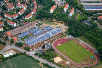 Vue aérienne de Terrain de sport chez Moorberg et Wolff Energy Group à Quedlinburg dans le département Saxe-Anhalt, Allemagne