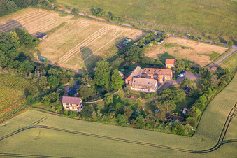 Vue aérienne de Auberge Forsthaus Friedrichshohenberg à le quartier Ermsleben in Falkenstein dans le département Saxe-Anhalt, Allemagne