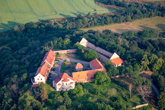 Konradsburg à le quartier Ermsleben in Falkenstein dans le département Saxe-Anhalt, Allemagne hors des airs