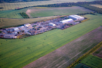 Vue aérienne de Susanne Belger entreprise de taille de pierre à le quartier Timmenrode in Blankenburg dans le département Saxe-Anhalt, Allemagne