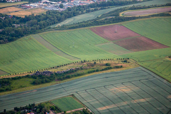 Vue aérienne de Pierres centrales du mur du diable du nord à le quartier Weddersleben in Thale dans le département Saxe-Anhalt, Allemagne