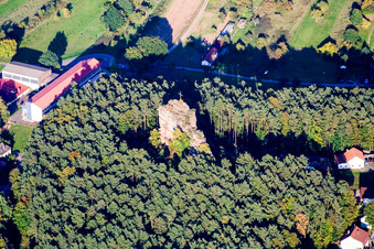 Vue aérienne de Engelmannsfelsen à le quartier Gossersweiler in Gossersweiler-Stein dans le département Rhénanie-Palatinat, Allemagne