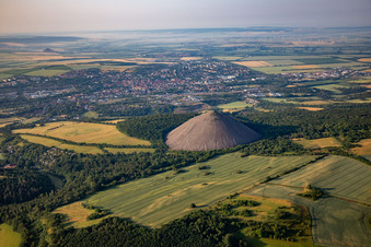Vue aérienne de Déblai de « Hohe Linde » à Sangerhausen dans le département Saxe-Anhalt, Allemagne