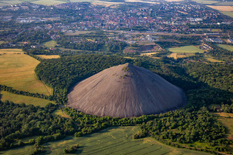 Vue oblique de Déblai de « Hohe Linde » à Sangerhausen dans le département Saxe-Anhalt, Allemagne