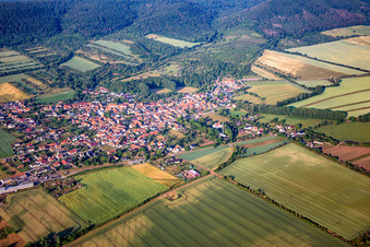 Vue aérienne de Sous le Kyffhäuser à le quartier Tilleda in Kelbra dans le département Saxe-Anhalt, Allemagne