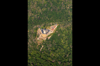 Château Falkenstein (Harz) à le quartier Pansfelde in Falkenstein dans le département Saxe-Anhalt, Allemagne vue du ciel