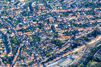Vue aérienne de Luisenstr à le quartier Neckarau in Mannheim dans le département Bade-Wurtemberg, Allemagne