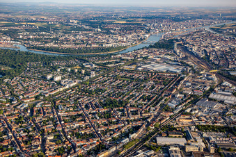 Vue aérienne de Du sud à le quartier Almenhof in Mannheim dans le département Bade-Wurtemberg, Allemagne