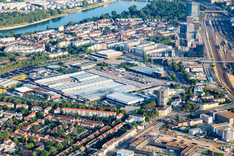 Vue aérienne de John Deere GmbH & Co. KG à le quartier Lindenhof in Mannheim dans le département Bade-Wurtemberg, Allemagne