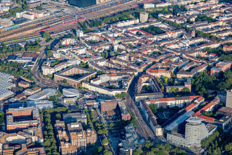 Vue aérienne de Seckenheimer Straße et B37 à le quartier Oststadt in Mannheim dans le département Bade-Wurtemberg, Allemagne