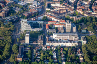 Vue aérienne de Mannheimer Versicherung AG et Fluor GmbH à le quartier Oststadt in Mannheim dans le département Bade-Wurtemberg, Allemagne
