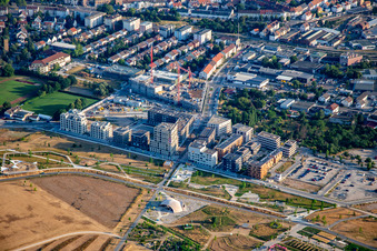 Vue aérienne de Salon fédéral des jardins (BUGA) Mannheim Entrée Parkschale Leonie-Ossowski-Promenade à le quartier Käfertal in Mannheim dans le département Bade-Wurtemberg, Allemagne