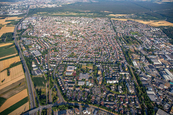 Vue aérienne de De l'est à Viernheim dans le département Hesse, Allemagne
