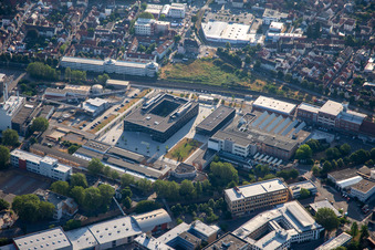 Vue aérienne de Syntax Systems GmbH & Co. KG et Vibracoustic SE & Co. KG à Weinheim dans le département Bade-Wurtemberg, Allemagne