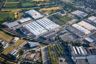 Vue aérienne de Matériaux de performance Freudenberg à Weinheim dans le département Bade-Wurtemberg, Allemagne
