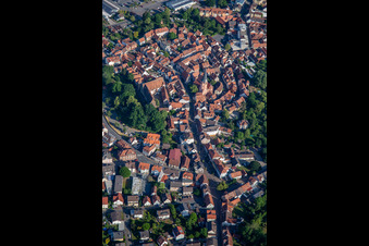Vue aérienne de Vieille ville historique de Braunstraße depuis S0 à Michelstadt dans le département Hesse, Allemagne