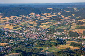 Vue aérienne de De l'ouest à Mörlenbach dans le département Hesse, Allemagne
