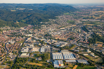 Vue aérienne de Du nord à Weinheim dans le département Bade-Wurtemberg, Allemagne