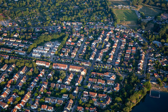 Vue aérienne de Siegfriedstr à le quartier Neckarau in Mannheim dans le département Bade-Wurtemberg, Allemagne