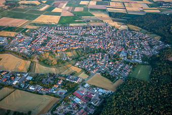 Vue aérienne de Du nord-ouest à Harthausen dans le département Rhénanie-Palatinat, Allemagne