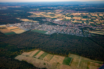 Vue aérienne de Du nord à Bellheim dans le département Rhénanie-Palatinat, Allemagne