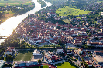 Vue aérienne de Vieille ville vue du sud-ouest à Ptuj dans le département Slovénie, Slovénie