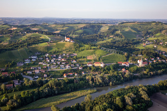 Photographie aérienne de Église de Gorca - Marijina cerkev contre Malečniku à Maribor dans le département Slovénie, Slovénie