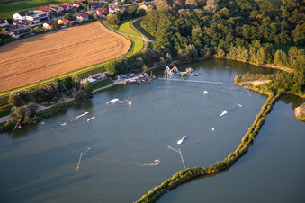 Vue aérienne de Parc aquatique Dooplek à Duplek dans le département Slovénie, Slovénie