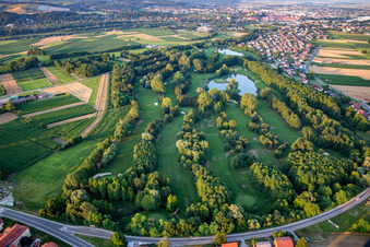 Vue aérienne de Club de golf Ptuj à Ptuj dans le département Slovénie, Slovénie