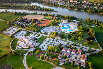 Vue aérienne de Grand Hôtel Primus près de Terme Ptuj - Sava Hotels & Resorts à Ptuj dans le département Slovénie, Slovénie