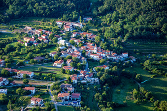 Ajdovščina dans le département Slovénie, Slovénie vue d'en haut