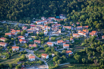 Vue d'oiseau de Ajdovščina dans le département Slovénie, Slovénie