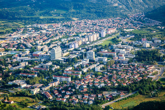 Vue aérienne de Nouvelle Gorizia à Nova Gorica dans le département Slovénie, Slovénie