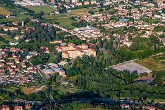Vue aérienne de Hôpital civil à Gorizia dans le département Gorizia, Italie