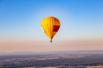 Vue aérienne de Montgolfière PfalzGas à Herxheim bei Landau dans le département Rhénanie-Palatinat, Allemagne