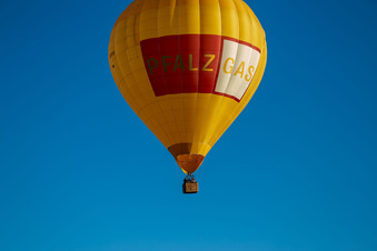 Vue aérienne de Montgolfière PfalzGas à Herxheim bei Landau dans le département Rhénanie-Palatinat, Allemagne