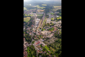Vue aérienne de Gare terminale à Wissembourg dans le département Bas Rhin, France