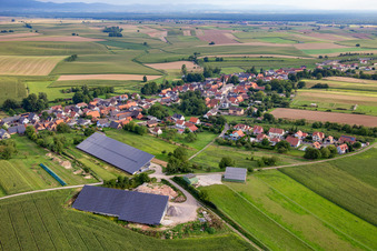 Vue aérienne de Du sud-est à Siegen dans le département Bas Rhin, France