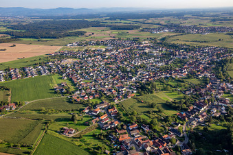 Vue aérienne de Du nord à le quartier Freistett in Rheinau dans le département Bade-Wurtemberg, Allemagne